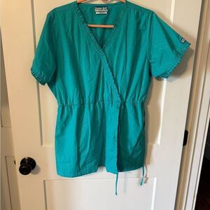 BUTTER SOFT BRAND WOMENS SCRUB NURSE TOP